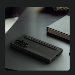 Etui Nillkin Flex Pure Fold na Samsung Galaxy Z Fold 7 z miejscem na S Pen - czarne